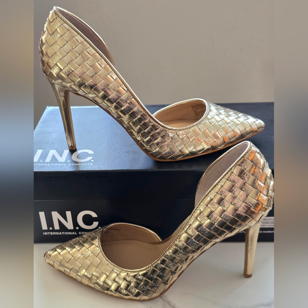 INC INTERNATIONAL CONCEPTS KENJAY 95 GOLD WOVEN WOMEN PUMPS SIZE 8 M NIB.